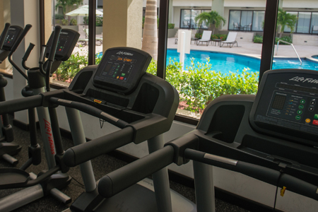 hotel Fitness gym palm aruba condos